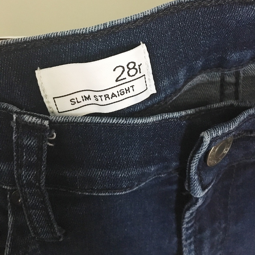 Gap slim straight jeans size 28r
